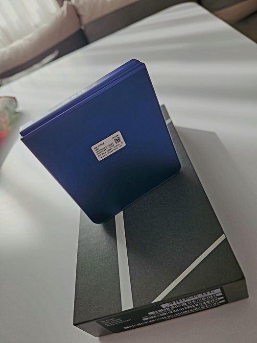 Samsung Galaxy Z flip 7 256