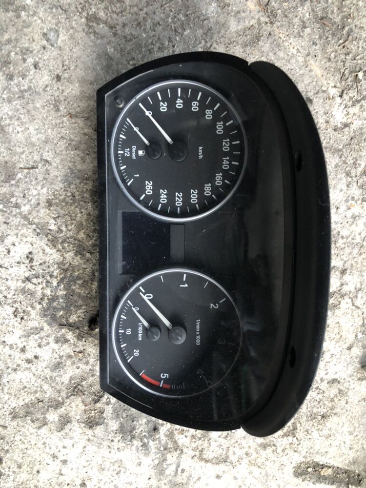 Bmw бмв е90/е91 километраж 2.0д