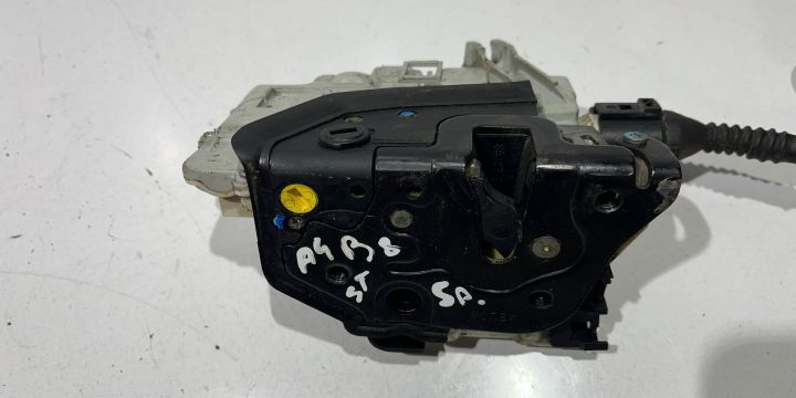 Broasca dreapta spate 8k0839016 Audi A4 B8/8K [2007 - 2011]