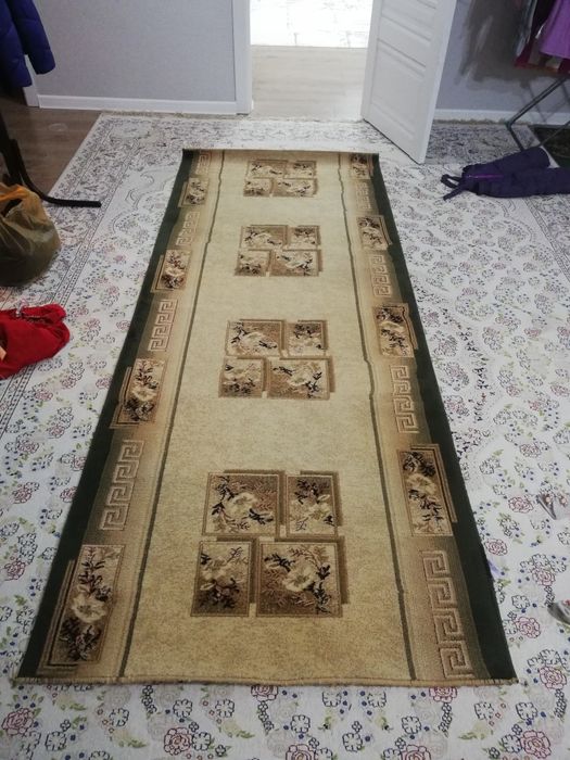 Ковер очень плотный добротный