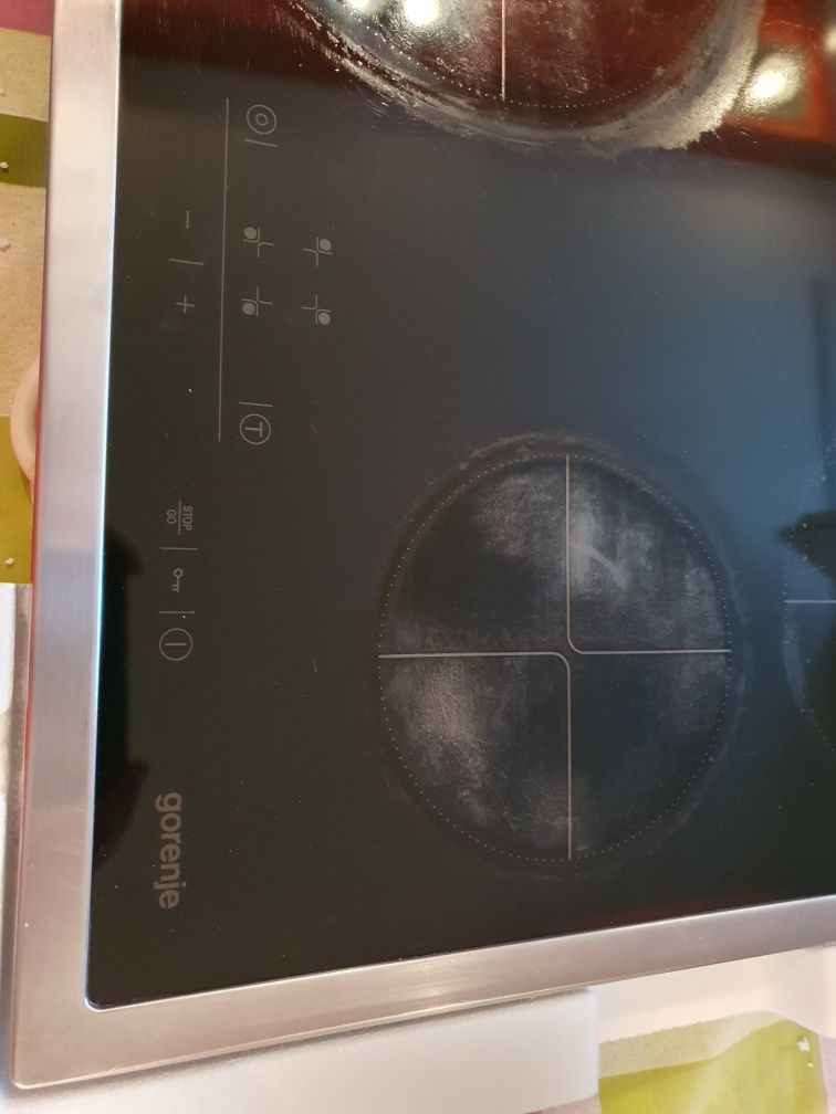 Plită electrică Gorenje.