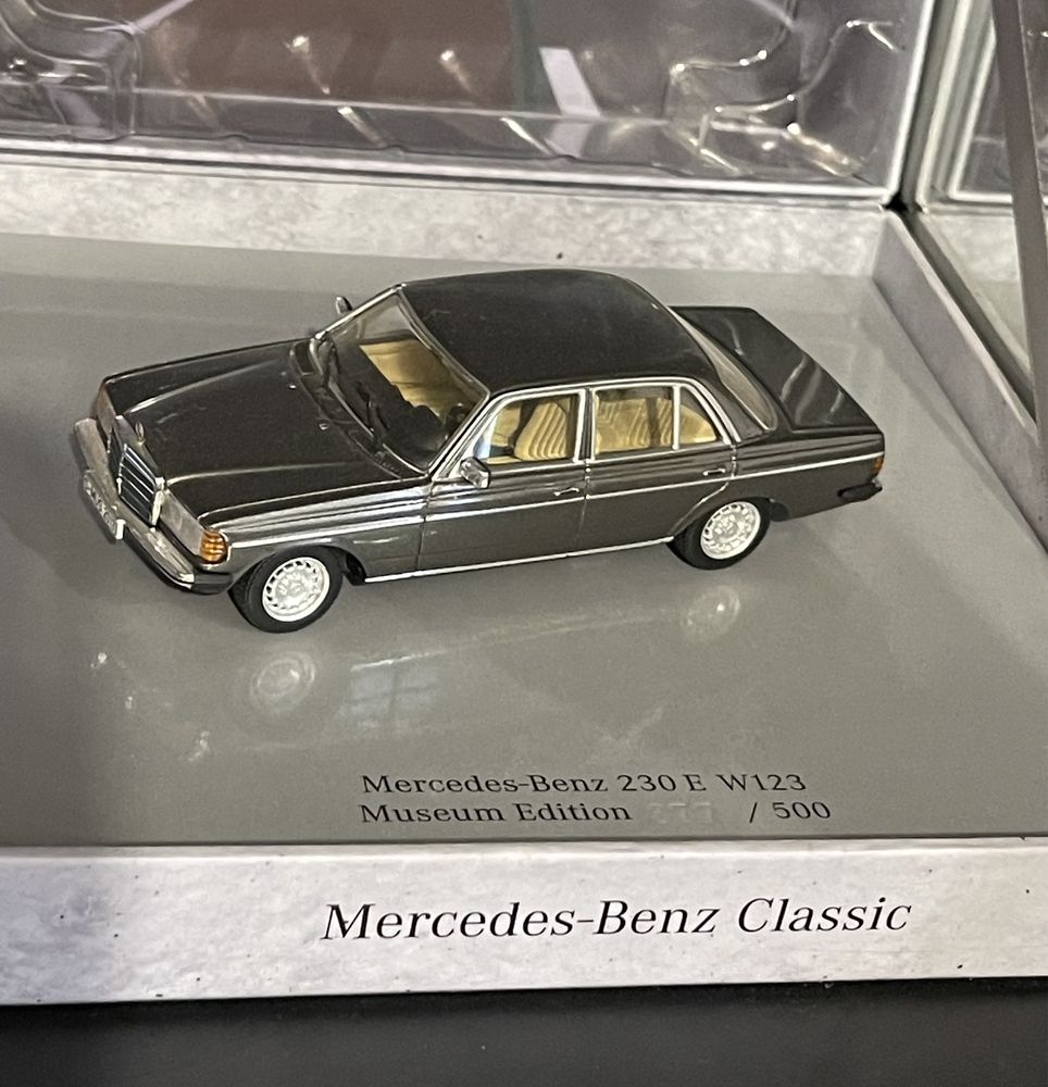 Модель 1:43 Mercedes
