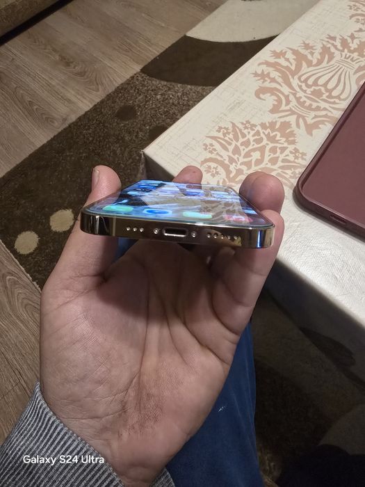 Iphine 12 pro 256GB С ГАРАНЦИЯ