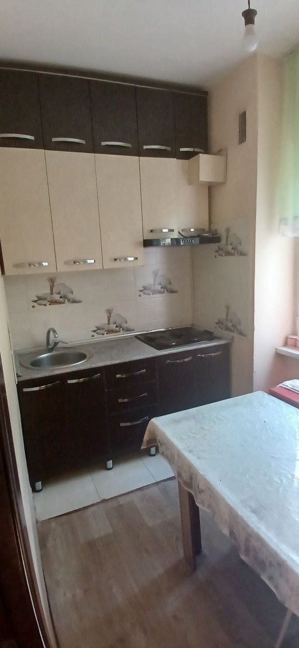 algaritmdan 1 xonali uy sotiladi