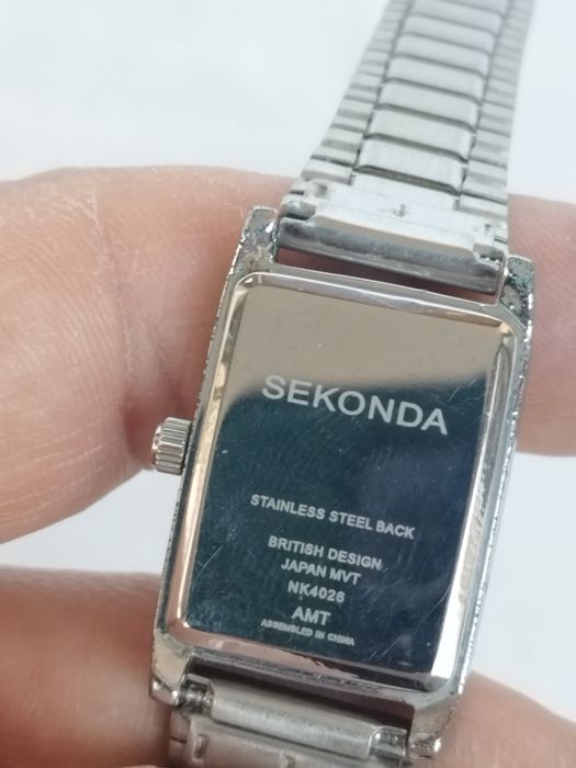 Ceas de damă Sekonda cu quartz, carcasă si curea din oțel inoxidabil