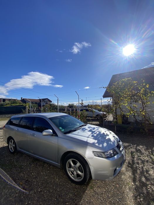 honda acordd tourrer 2003 2.0