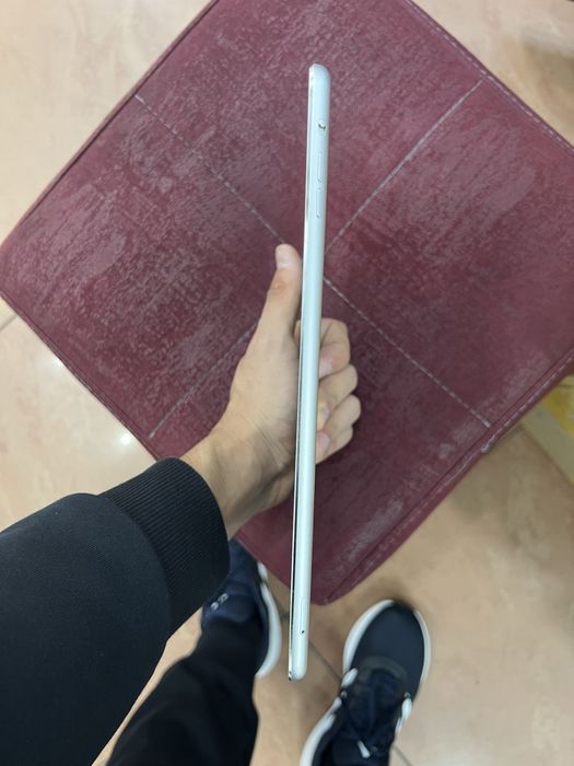 Ipad air 64 gb sotiladi