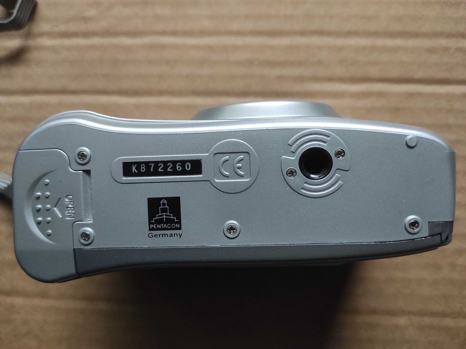 Фотоапарат Praktica Zoom 801 AF с оригинален калъф и кутия