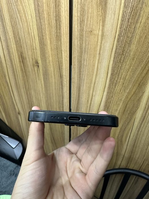 iphone 16 pro black 256 gb 95 %