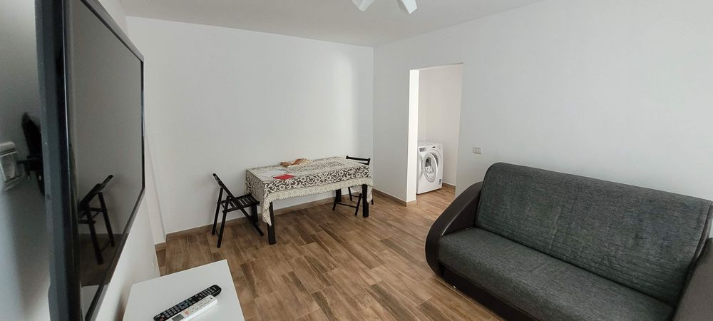 Vand apartament 2 camere mobilat si utilat zona sud Paco / scoala