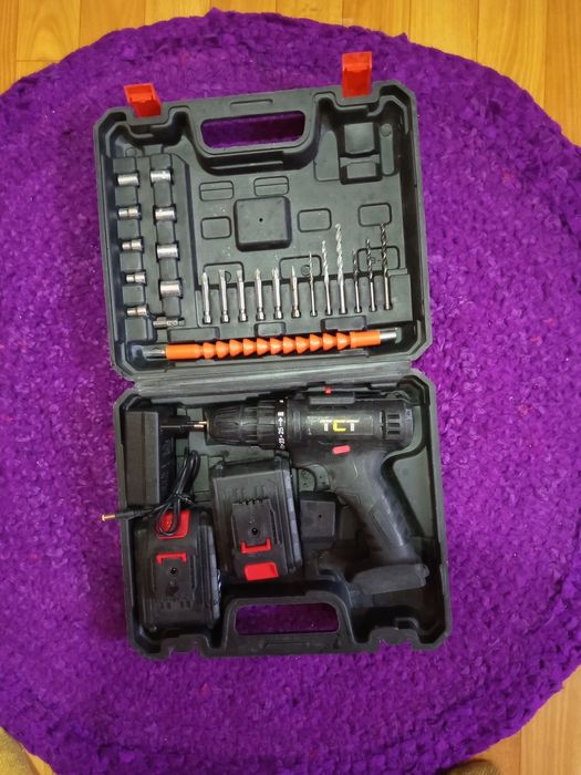 Новый фирменный шуруповёрт ТСТ