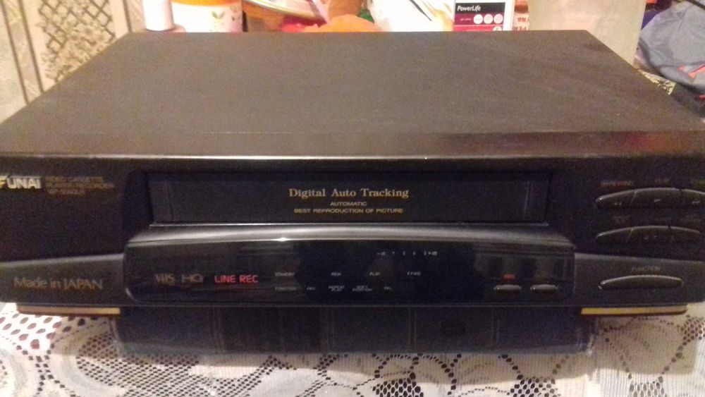 Видеомагнитофон японский Фунай в комплекте