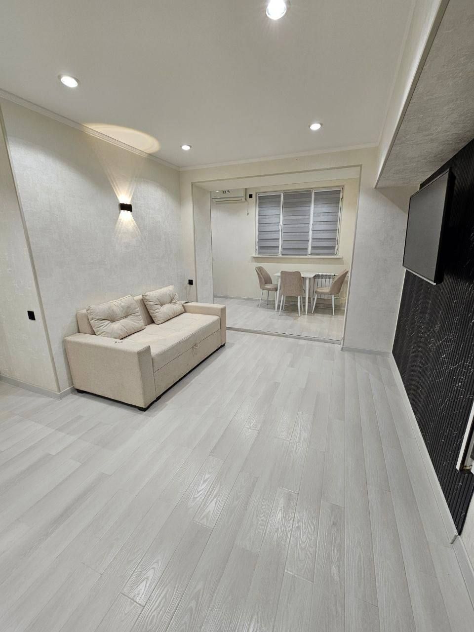 Срочно продается 2х ком квартира на Ц-5, ор-р: Алайский рынок, 50 м2