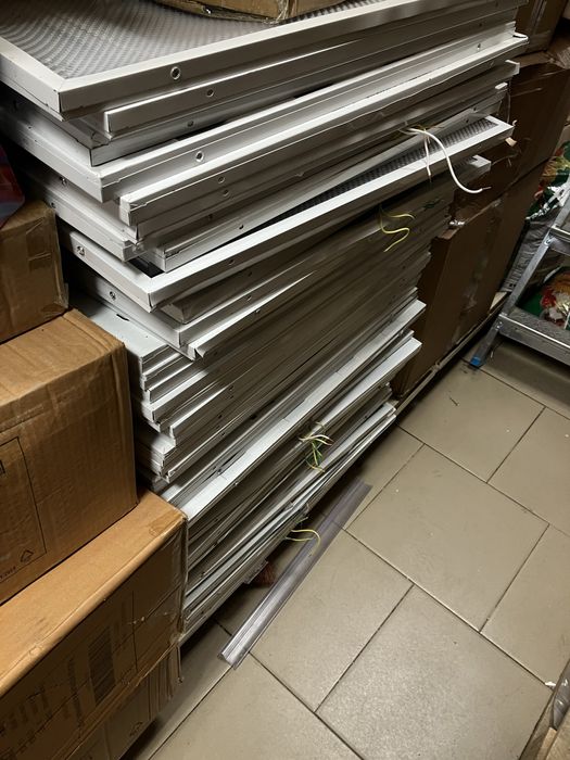 Продам лампы 45 штук