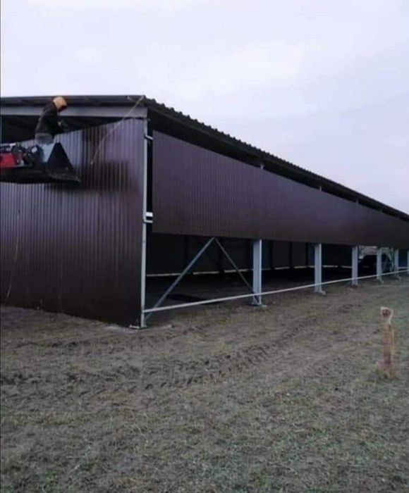 Vând hală metalica
