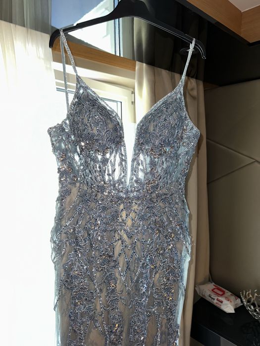 Рокля, подходяща за всеки един официален повод като: балове, сватби,тн