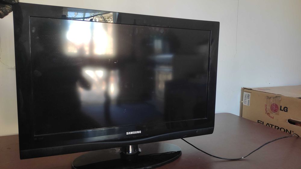 Оригинал Samsung 32" LCD Series 3 телевизор сотилади!