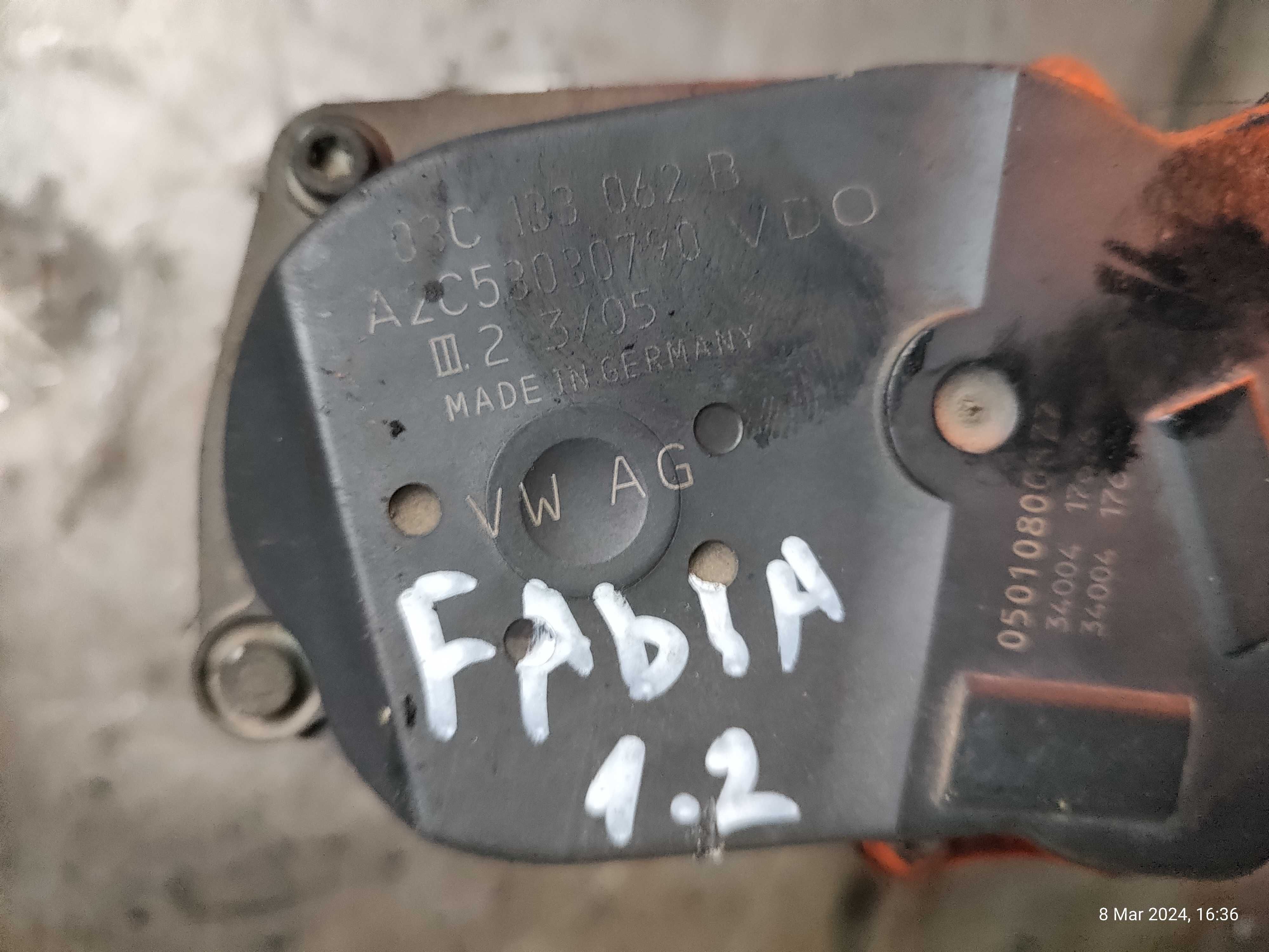 Дросел клапа Skoda Fabia 1.2 / 03C 133 062 B