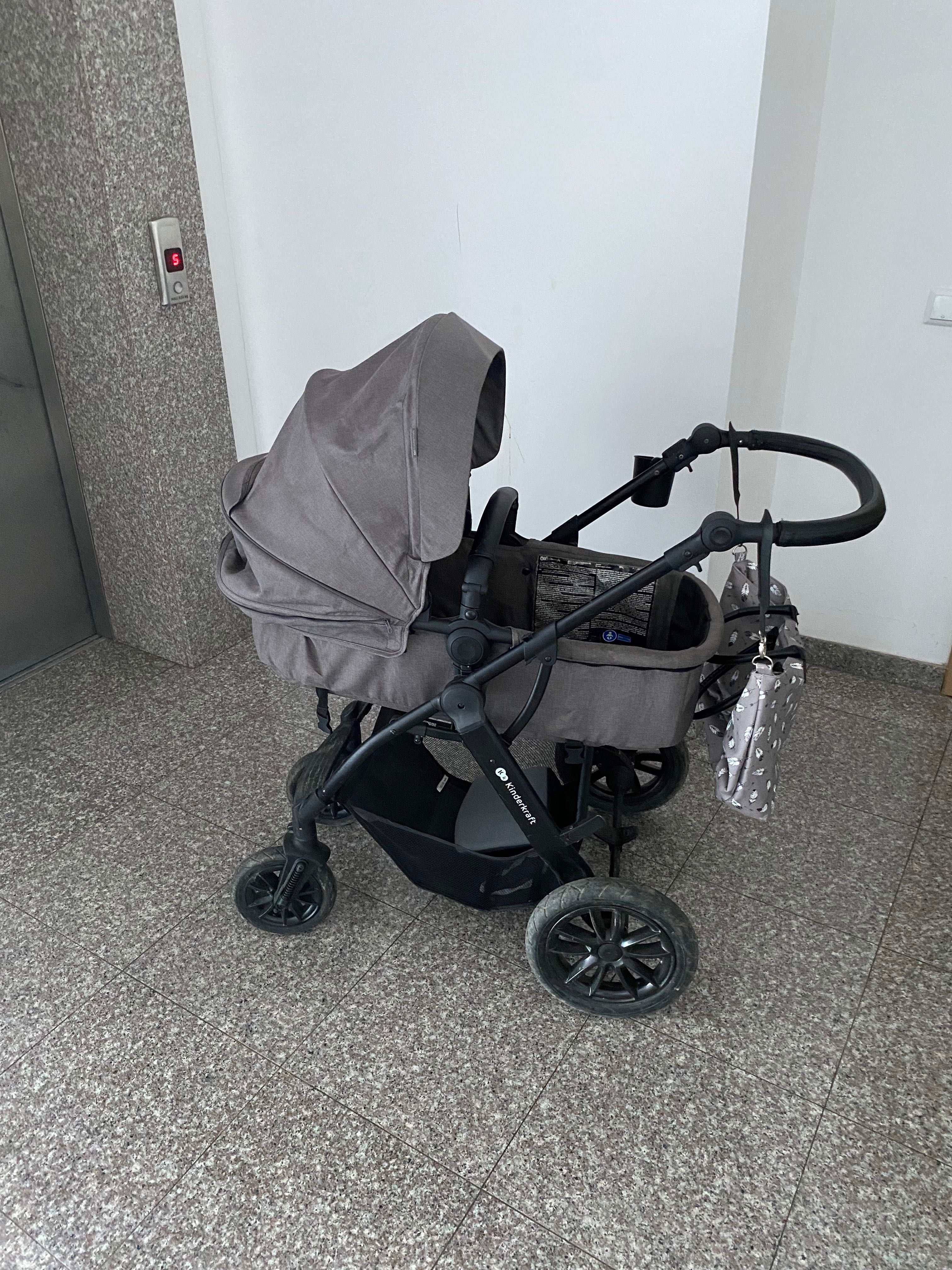 3 в 1 - Бебешка и детска количка Kinderkraft столче за кола Нова 950лв