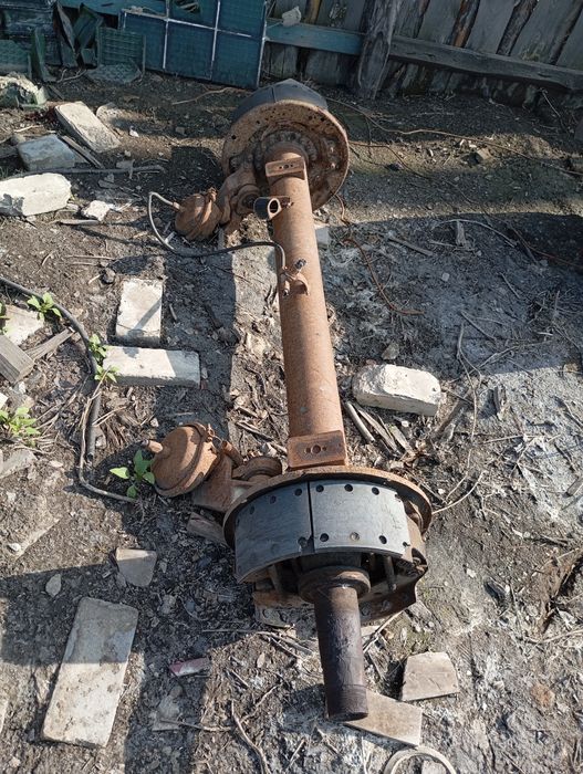 Продам ось на прицеп