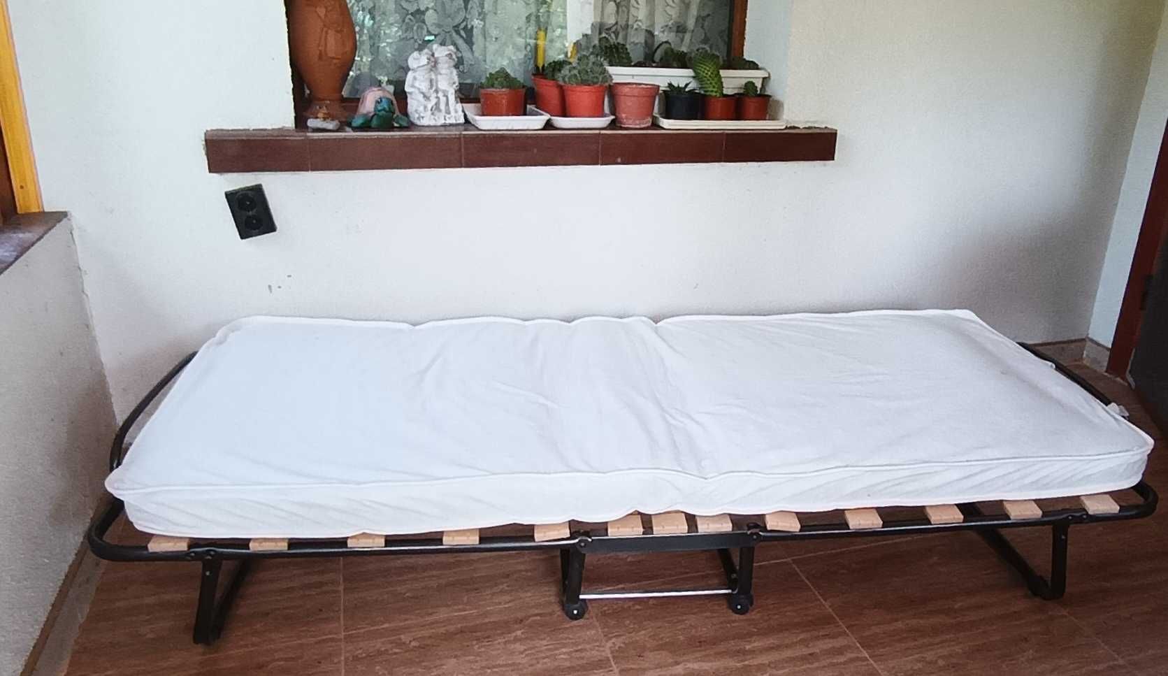 Сгъваемо походно легло