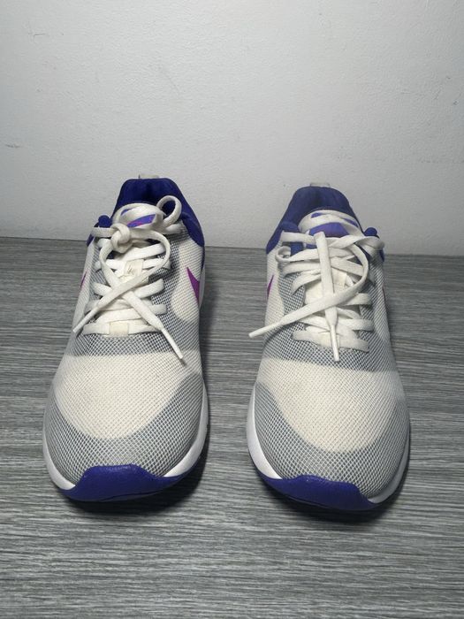 Nike Air Max Siren, marimea 36.5 – Alb/Violet, confort și stil