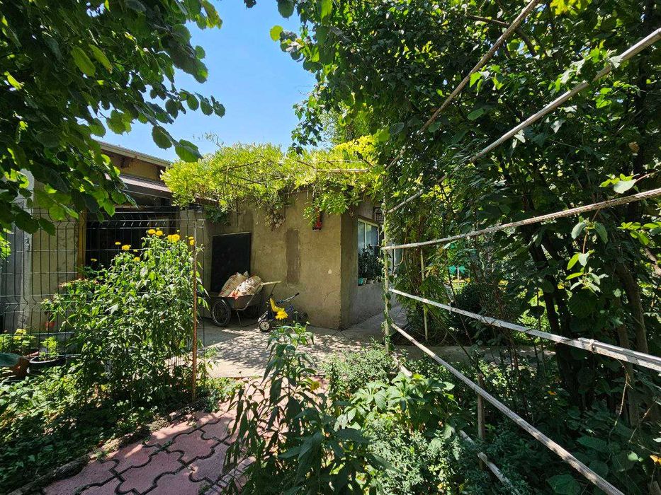 Продам участок 253 сотки, Бостанлык, Ходжикент