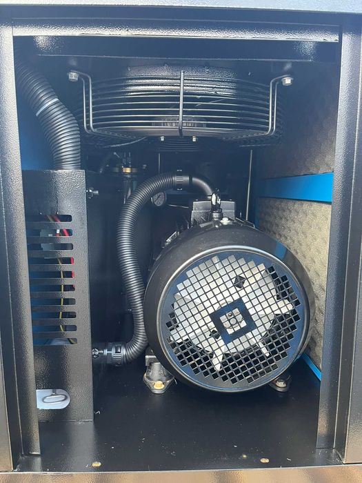 Compresor nou cu surub - ZELFIR 7.5 kw 8 BAR