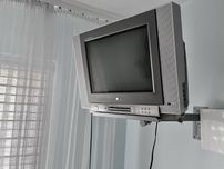 Телевизор LG Flatron 21’ + стойка