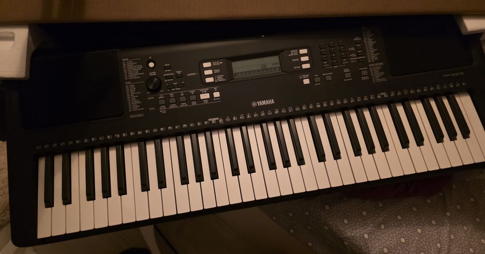 Orgă PSR-E373 De vânzare