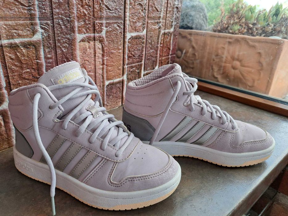 детски маратонки за момиче,кецове,спортни обувки,Adidas,номер35,адидас