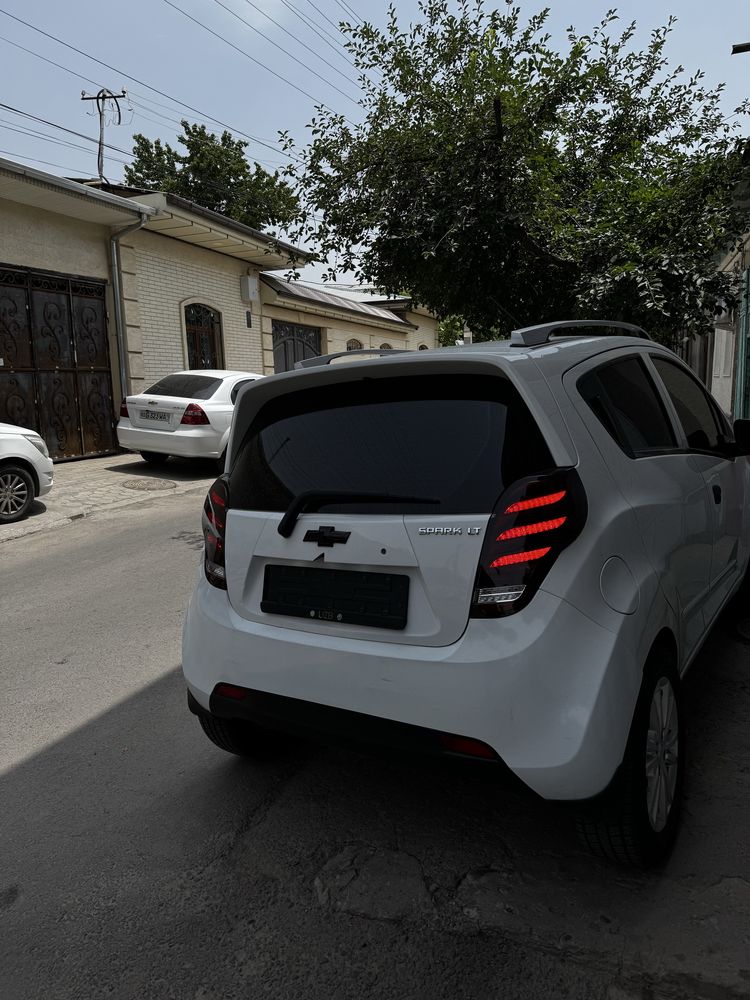 Chevrolet  spark