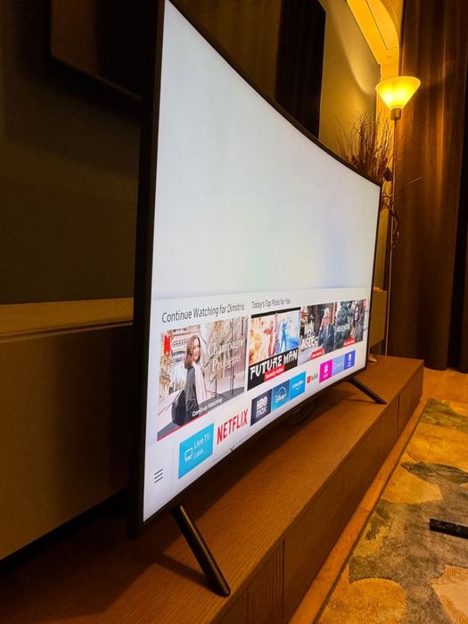 Televizor Samsung UHD 4K 123cm Curbat