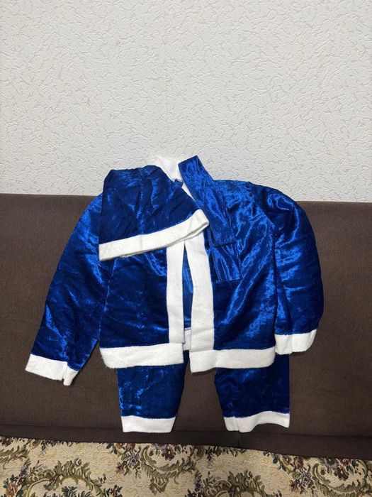 Продам новогодний костюм санта