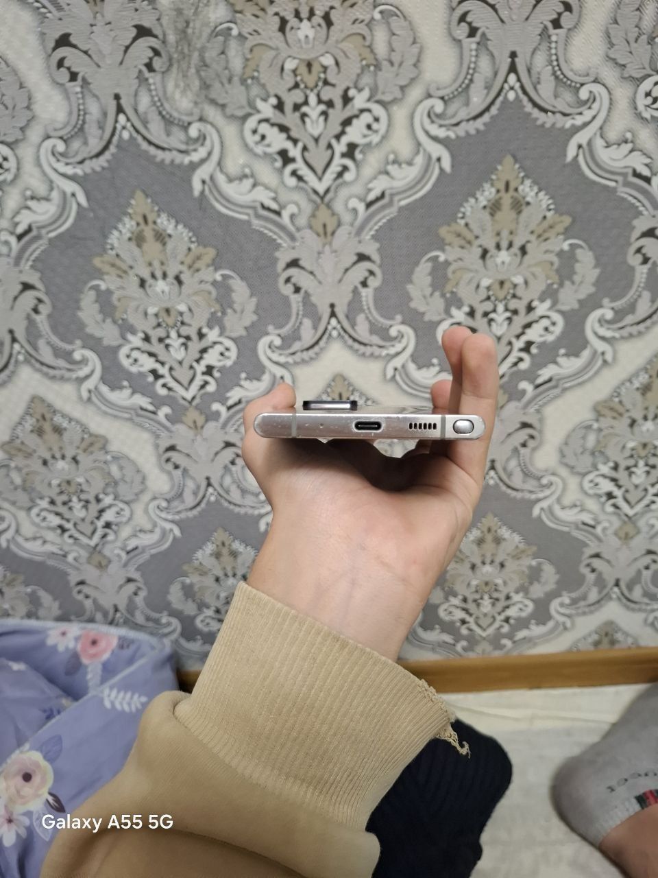 Samsung Note 20 ultra sotiladi galishib bariladi