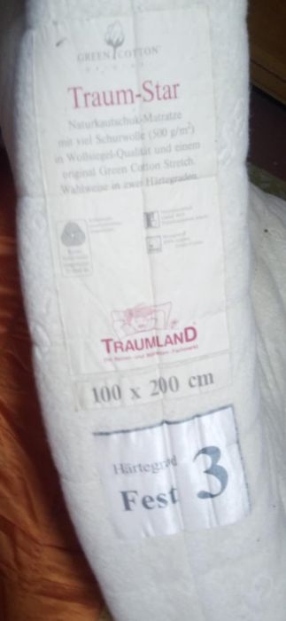 Două saltelele cu huse detasabile