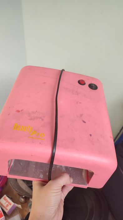 Лампа для сушки маникюра