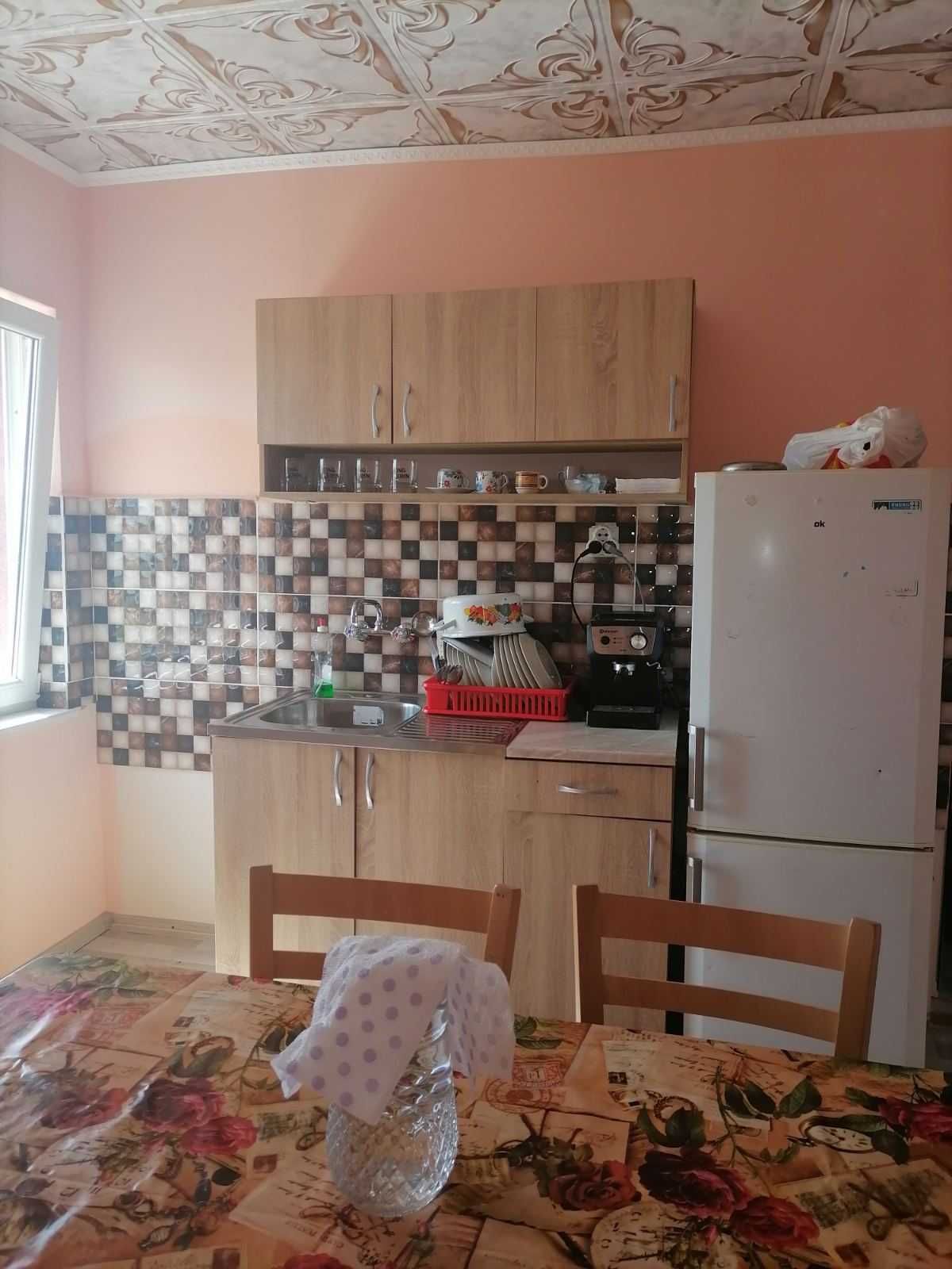 Двуетажна къща в село Сламино