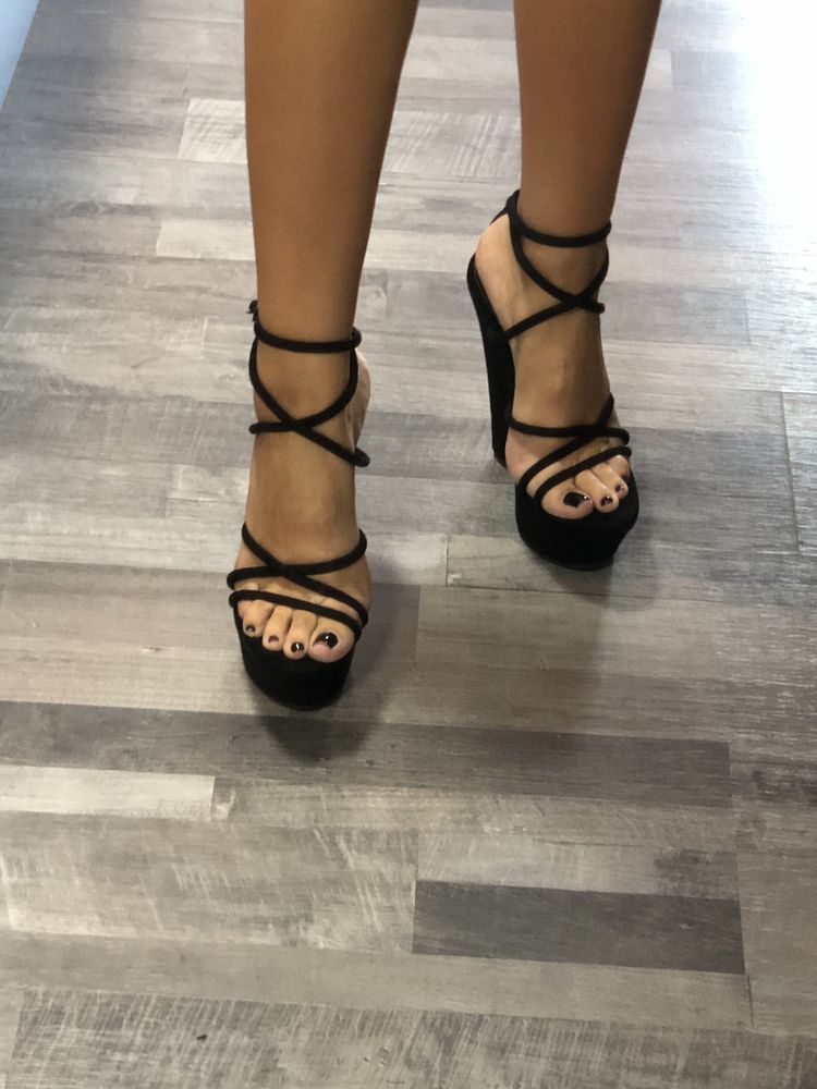 Sandale cu platformă