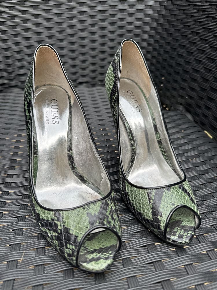 Pantofi de dama Guess 35