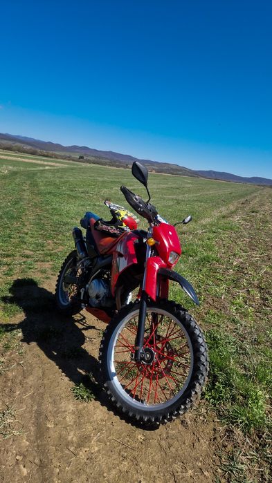 Vând Yamaha xt 125x