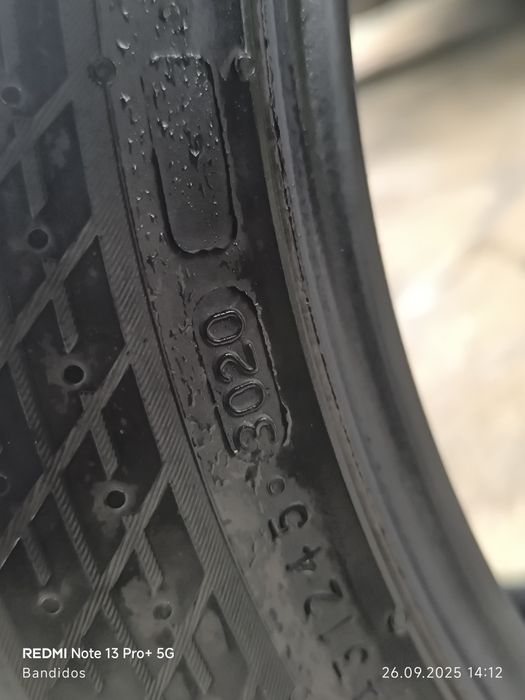 Зимни гуми Nokian 235 45 17, 2 броя