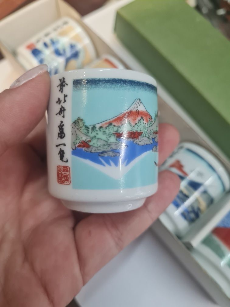 Японски чашки за саке
