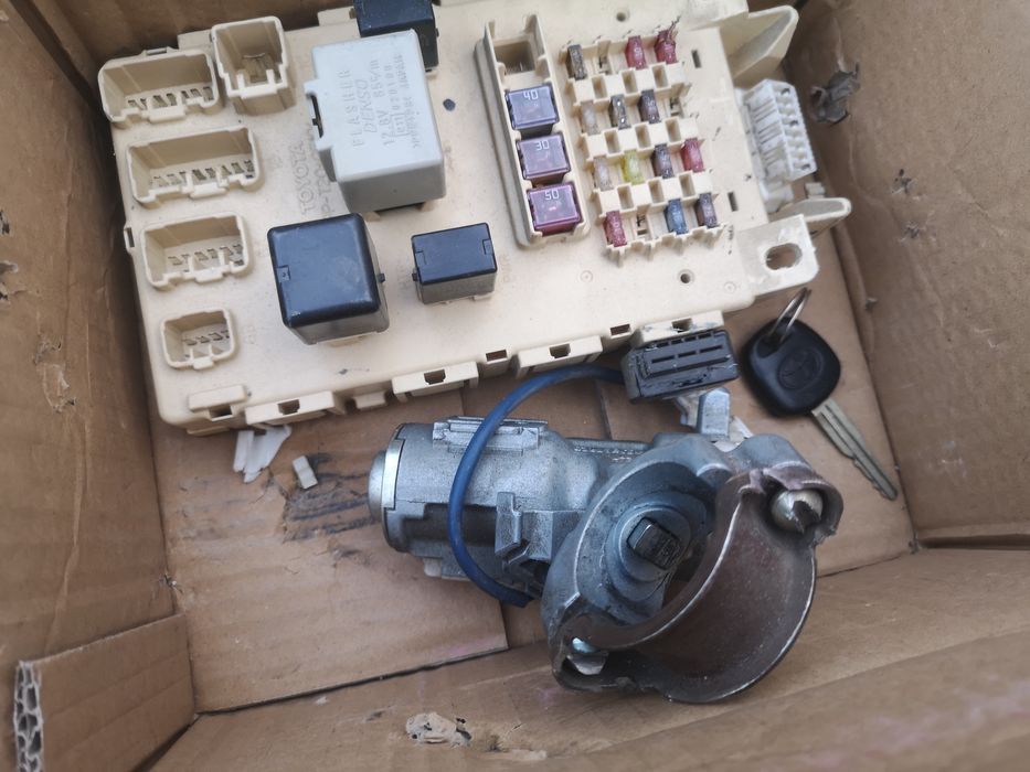Kit  complet PORNIRE ECU Toyota Yaris 1.0, garanție, doar 300 lei