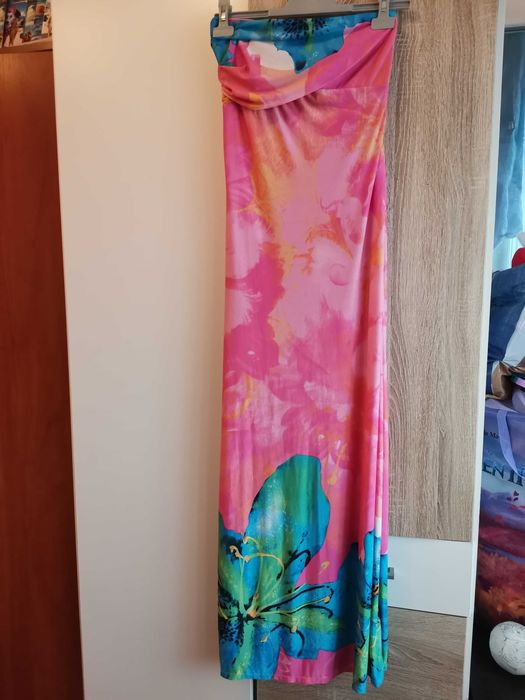 Дамска рокля с цветя