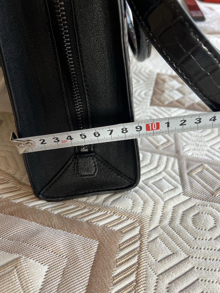 Guess оригинална нова