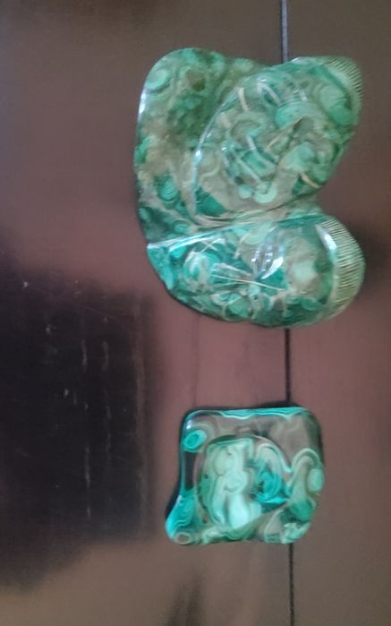 Scrumiera si sculptura malahit