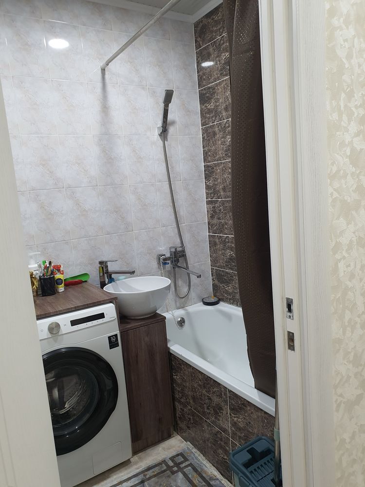 Срочно продам 3-х комнатную квартиру 12мкр, 13д.