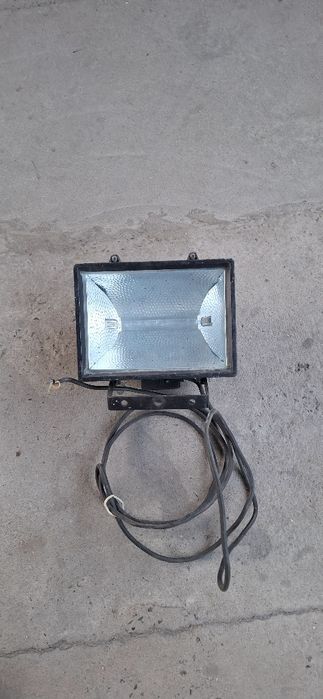 Прожектор галогеновый 1000 w