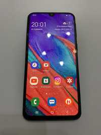 Продам Samsung A40